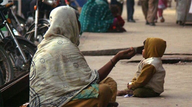 Beggars in Pakistan: $42 Billion ka "Dhanda"? (Business?)